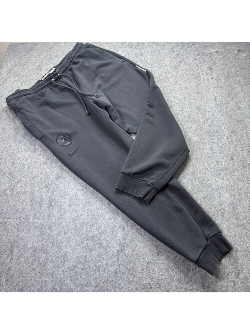 Atlanta Hawks Nike Joggers Men 2XL Black Standard Issue 29"